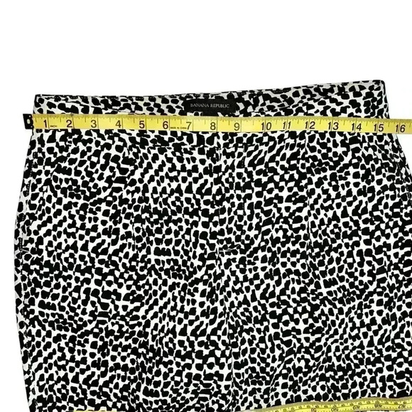 Banana Republic geometric design pants size 0 black and white - Picture 11 of 11